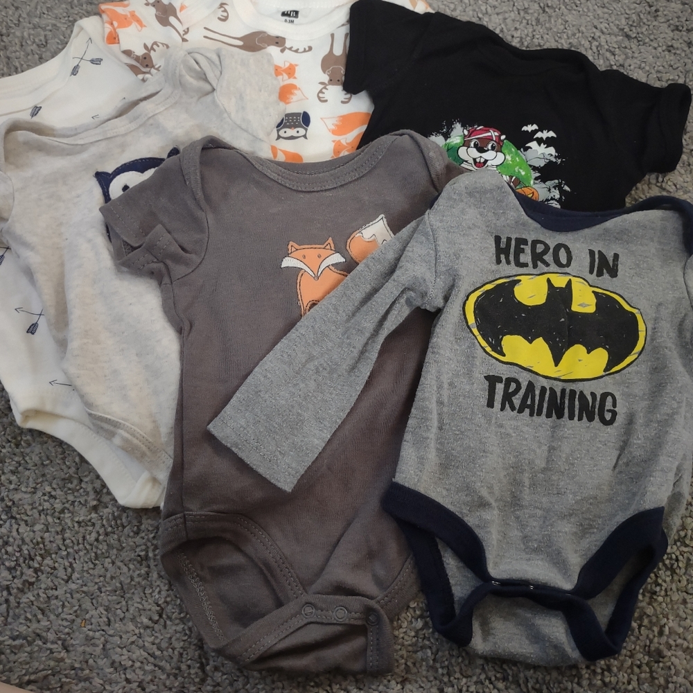 Bundle of Baby Clothes (Boys/Unisex)